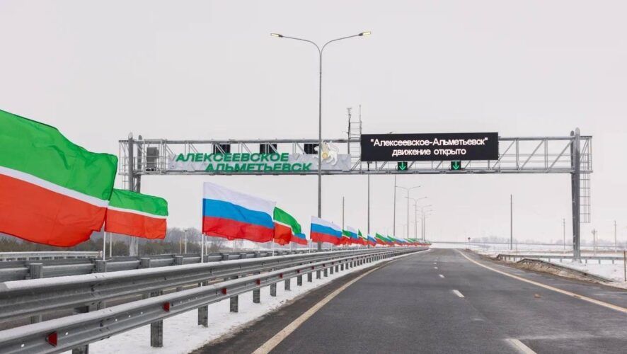 Әлмәт районында юлларны тәртипкә китерүгә миллиардка якын акча тотканнар