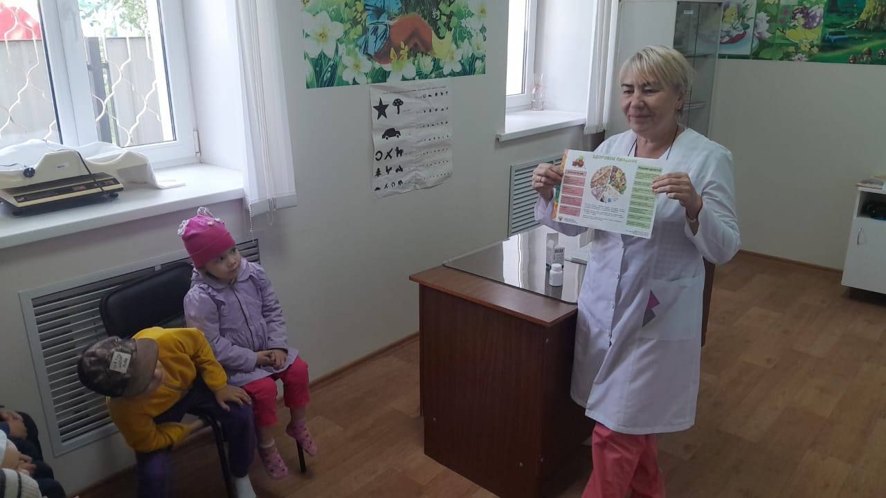 Кама-Исмәгыйль авылы ФАПына кунаклар килгән