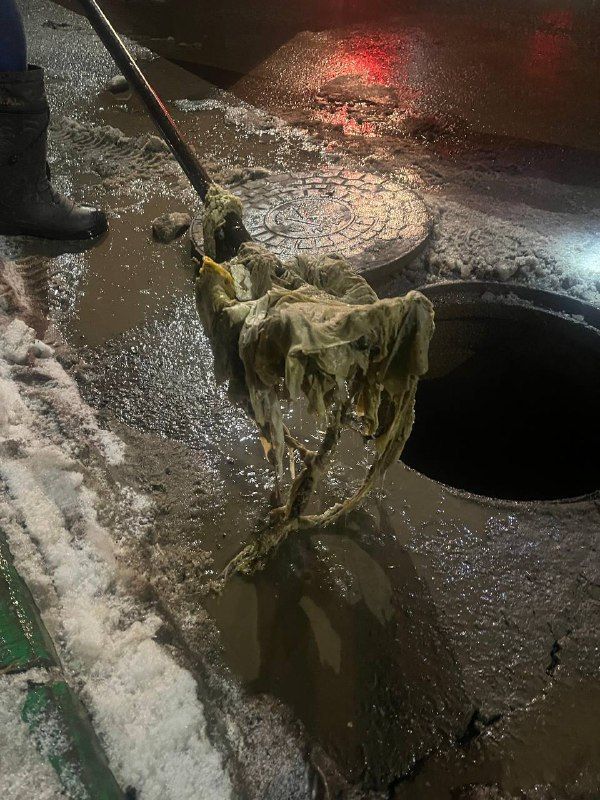 Әлмәт коммуналь хезмәткәрләре ел башыннан бирле 48 чүп тыгылуны бетергән