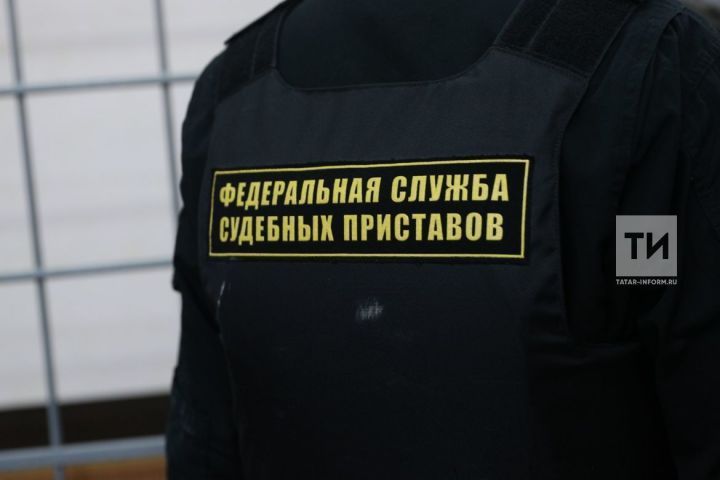 Әлмәттә приставлар рейд вакытында дүрт автомобильне кулга алды