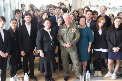 Солдат  кайда да солдат булып кала