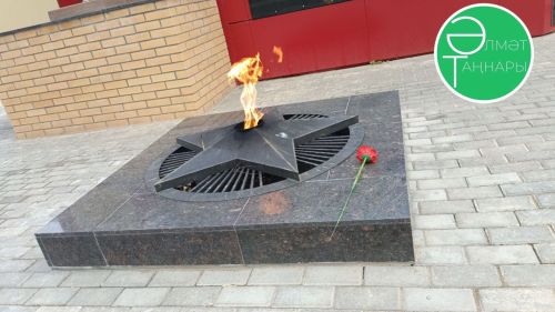 Әлмәттә репрессия корбаннарын искә алдылар