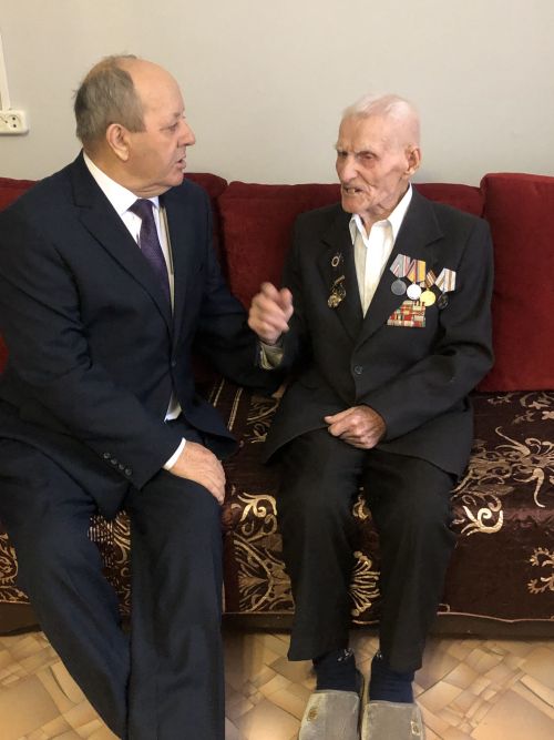 Сугышны үткән, Һиндстанга да барып кайткан