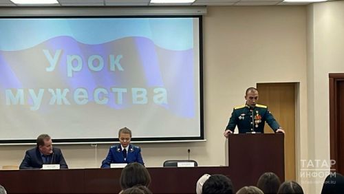 Әлмәтнең «Сугышчан туганлык» ветераннары ДОСААФта батырлык дәресе үткәрде