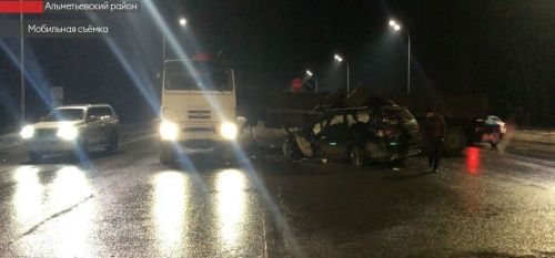 «Камаз» белән юл-транспорт һәлакәте нечкәлекләре билгеле булды, аның нәтиҗәсендә ике кеше һәлак булган иде