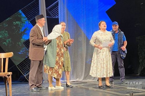 Әлмәттә заманча драма семинар-лабораториясе җиңүчеләрен бүләкләделәр