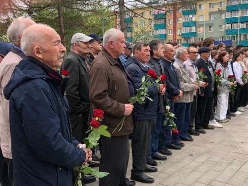 Әлмәттә Чернобыль батырларын хөрмәтләделәр