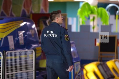 Татарстанда коткаручылар  сигез яшьлек малайны балалар тавыннан төшергән