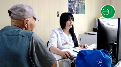 Әлмәт районы табибы «Яшь гвардия»н оминациясендә республика бүләгенә лаек булды