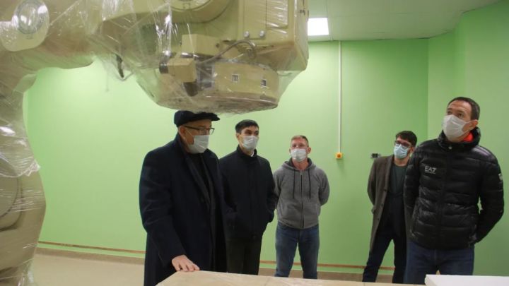 В Альметьевске завершается строительство новых корпусов онкологического диспансера и детской больницы