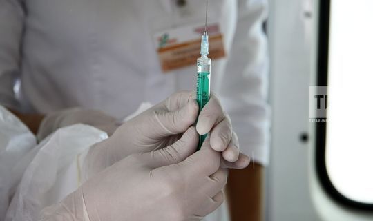 В России зарегистрировали третью вакцину от коронавируса "Ковивак"