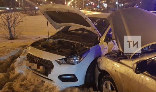 Юного водителя зажало в салоне легковушки после аварии в Татарстане