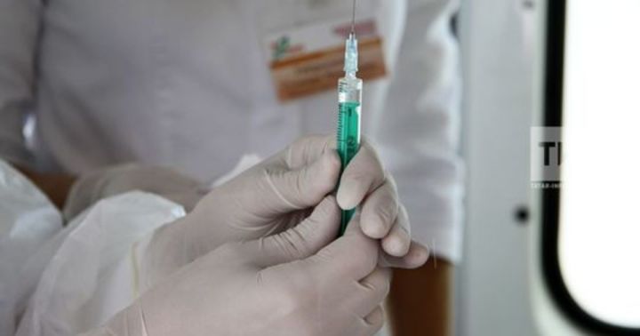Әлмәт – коронавирустан вакциналаштыру буенча республикада беренче