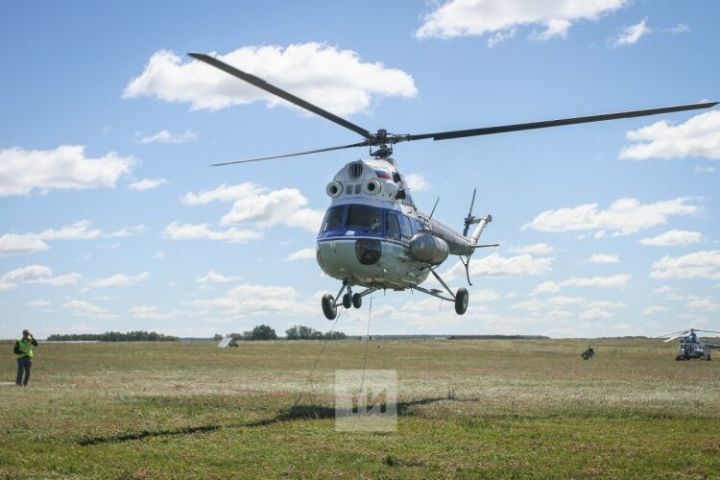 Әлмәт районында янгын булган урыннарны вертолетта карыйлар