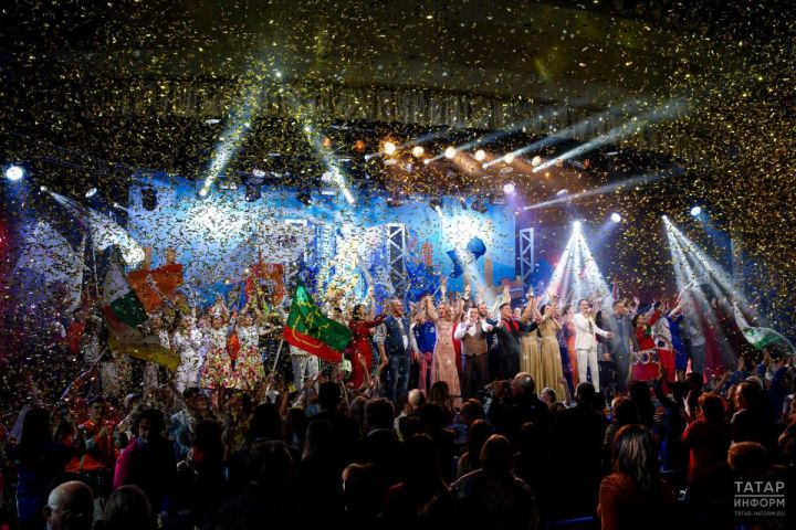 Әлмәттә эшләүче яшьләрнең «Наше время-Безнең заман» фестиваленең гала концерты узды