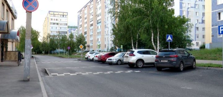 Әлмәттә Зифа Балакина урамыннан кече Әминова урамына кадәрге участокта өске асфальт катламын җәю башлана