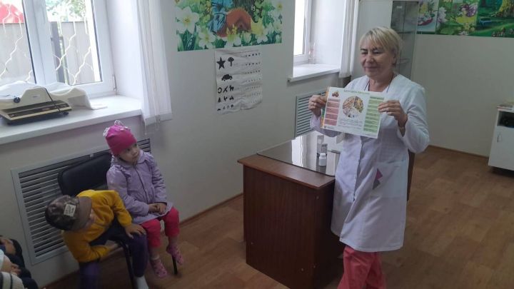 Кама-Исмәгыйль авылы ФАПына кунаклар килгән