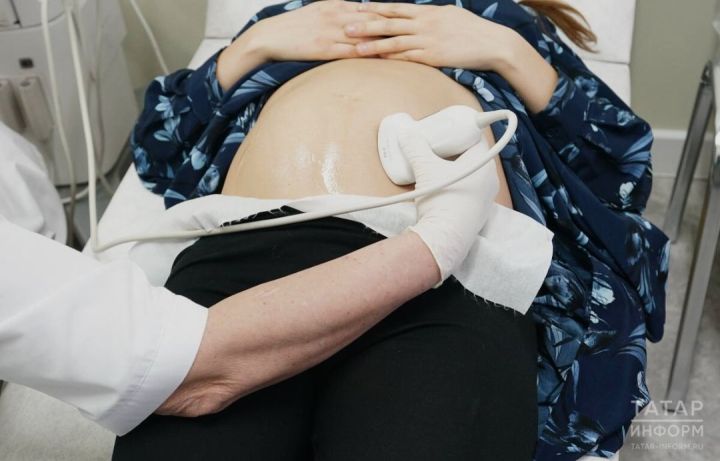 Әлмәт табиблары 20 вакытыннан алда туган бала гомере өчен көрәшкән