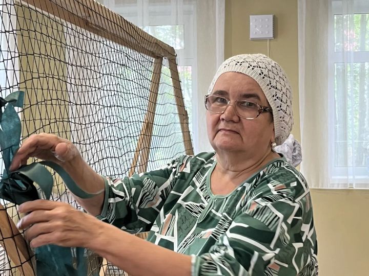 Үз балалары юк, әмма фронттагы һәр хәрби — аларның үз улы