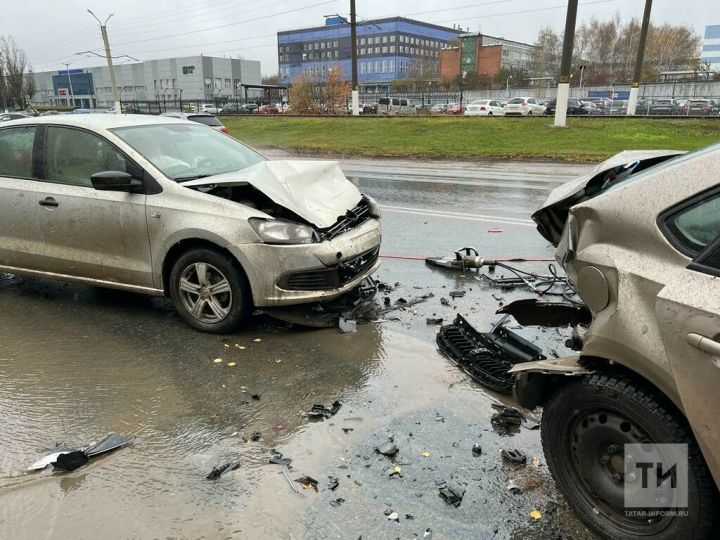 Әлмәт районында автоинспекторлар 40 тан артык юл-транспорт һәлакәтен теркәгән