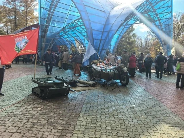 Паркта очрашу. Фото: Юрий Максимов