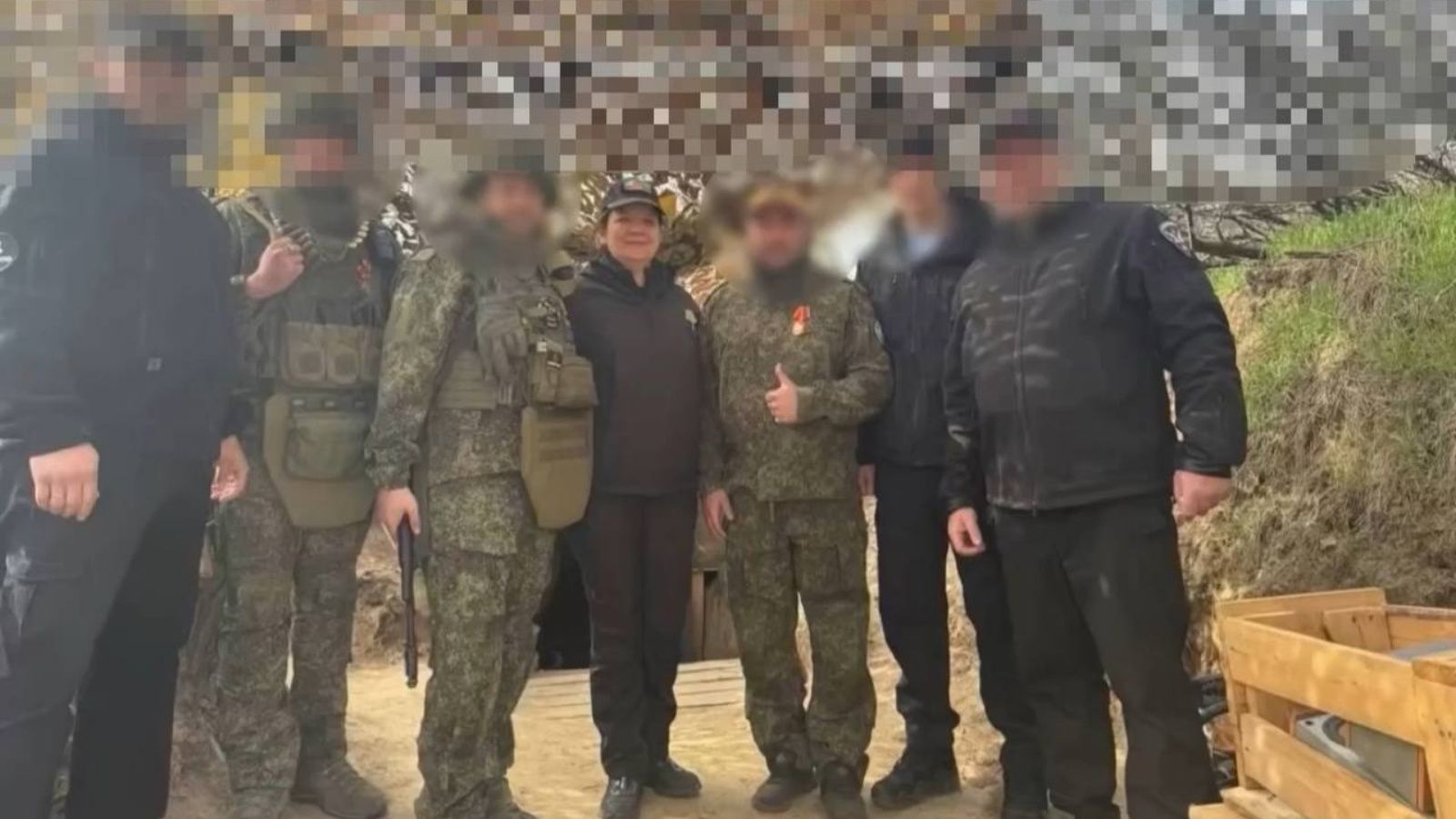 Әлмәт районы башкарма комитеты җитәкчесе алгы сызыктагы хәрбиләр белән очрашты