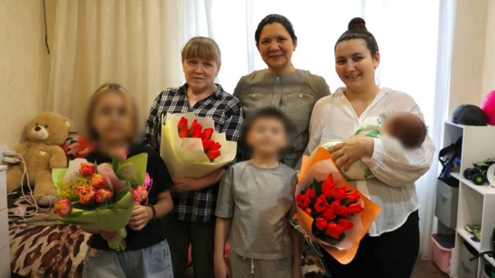 Гүзәл Хәбетдинова махсус хәрби операциядә катнашучының гаиләләрен сабыйлары туу белән котлады
