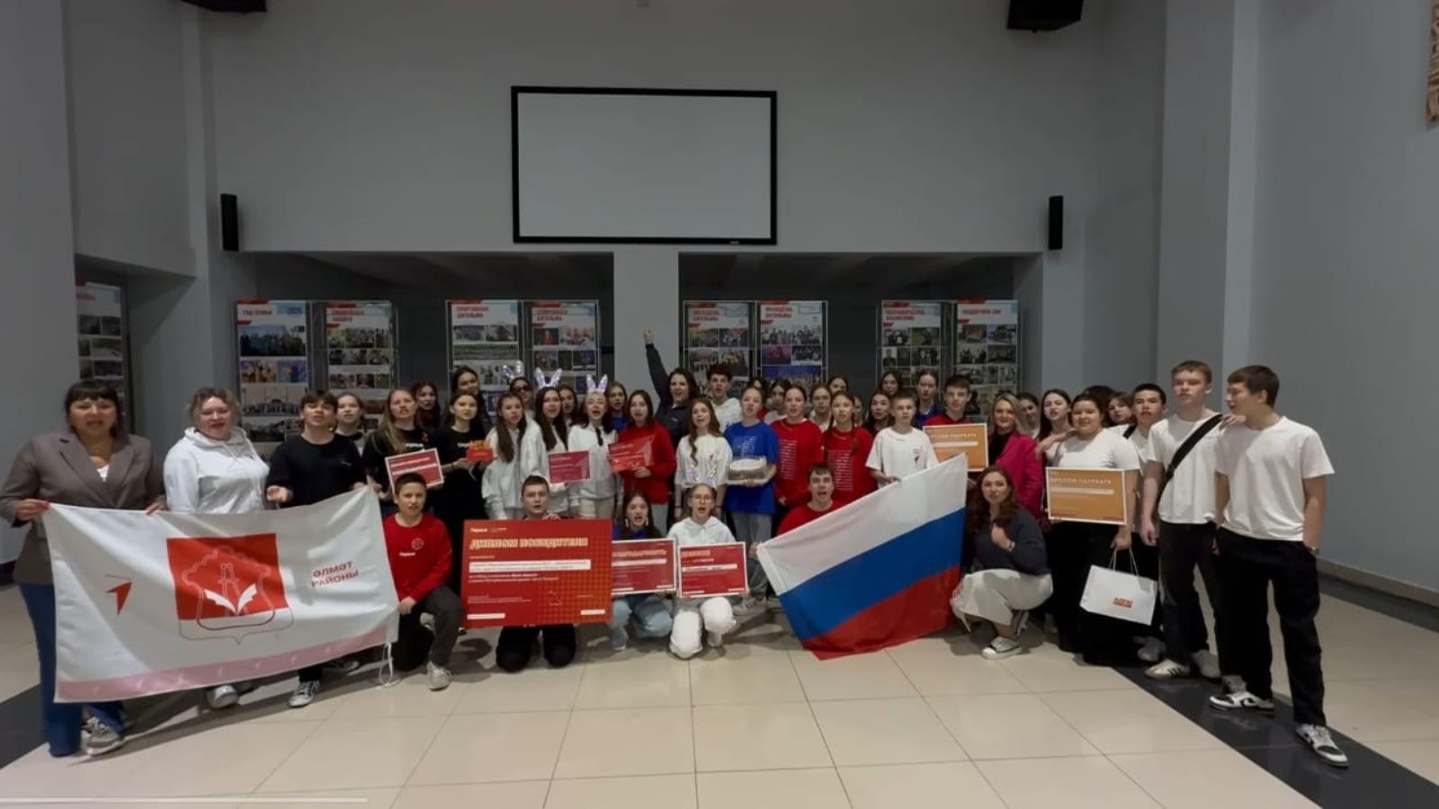 Әлмәт Беренчеләр советы «Алга!» республика премиясендә уңышлы чыгыш ясады