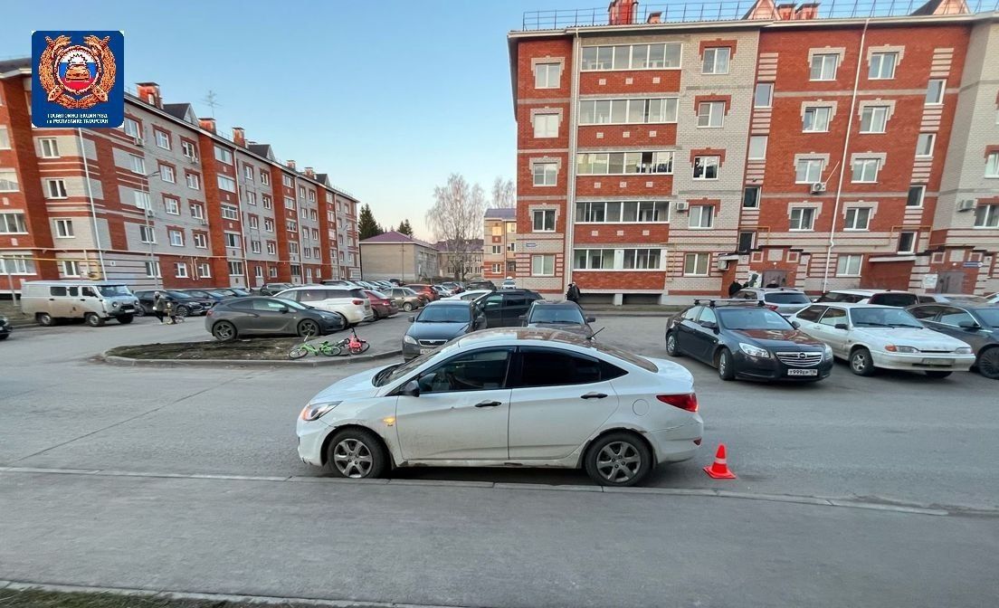 Апрельдә Әлмәттә ике бала автомобиль тәгәрмәче астына эләккән