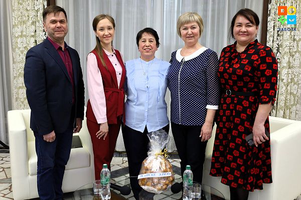 Әлмәт кайтавазы: йөрәк белән сөйләнгән тарихи вакыйгалар