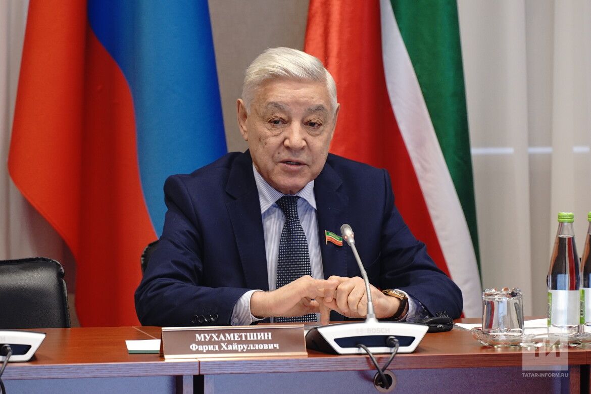 Татарстан Республикасы Дәүләт Советы Рәисе Ф.Х. Мөхәммәтшинның  Россия Федерациясе Дәүләт флагы көне уңаеннан котлавы (2025 елның 22 августы)