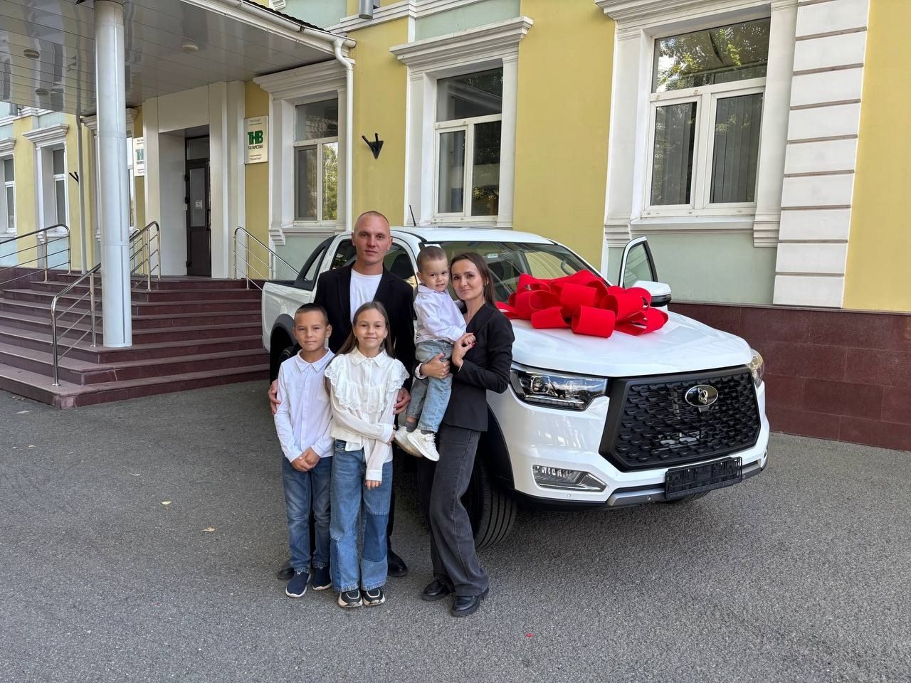 #Бөтенгаиләбеләнсайлауларга #Татарстаналга фотоконкурсында ике Sollers ST8 автомобильне дә әлмәтлеләр отты