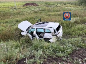 «Мерседес» пассажиры Әлмәт районында юл-транспорт һәлакәтендә һәлак булган, өч кеше зыян күргән