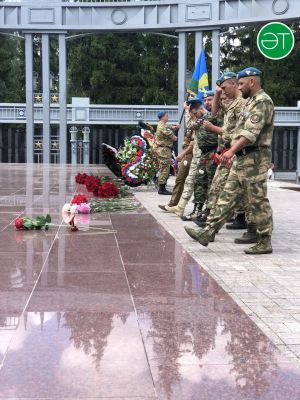 Әлмәттә Һава-десант гаскәрләре оешуга 96 ел тулуны билгеләп үттеләр