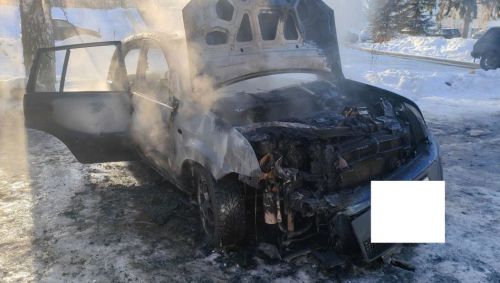Әлмәттә шаһитлар янгын сүндерүчеләр килгәнче янган Фордны сүндергәннәр