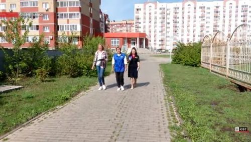 Махсус комиссия Әлмәт мәктәпләренә баручы юлларны карады