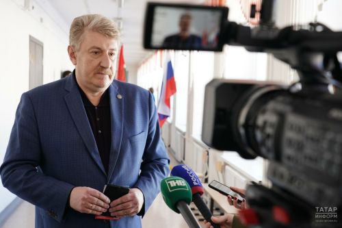 Кондратьев, ТР Үзәк сайлау комиссиясе: бюллетеньнәр салынган урнаны буяу - җинаять
