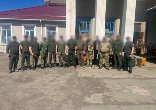 Әлмәттән махсус хәрби операция зонасына 20 нче гуманитар конвой озатылды