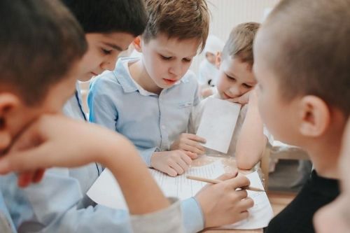 Бер китап мең кешене бәхетле итә