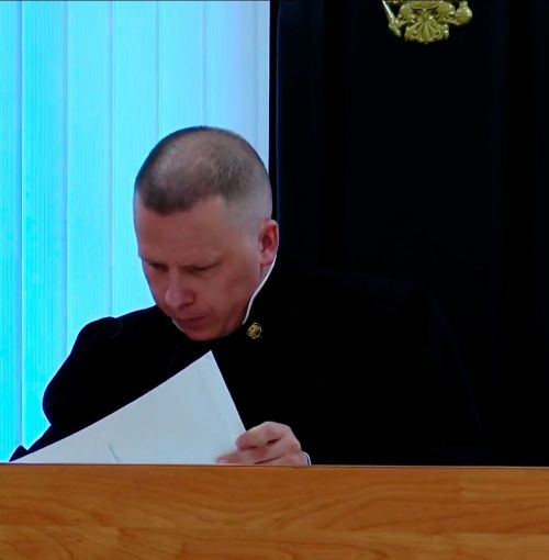 Әлмәттә суд бурычлыларны банкка 800 мең сумга якын акча кайтарырга мәҗбүр итте