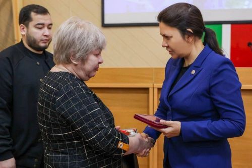 Һәлак булган Әлмәт каһарманнарына – дәүләт бүләкләре