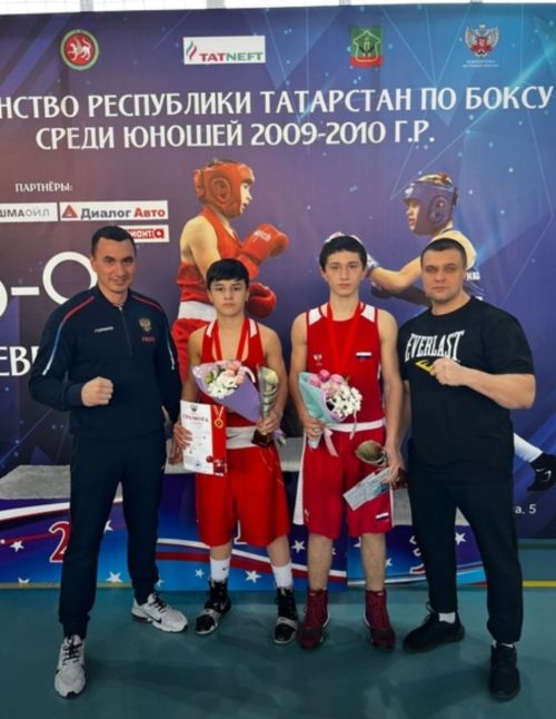 Әлмәт боксчылары республика беренчелегендә җиңүчеләр һәм призерлар булдылар
