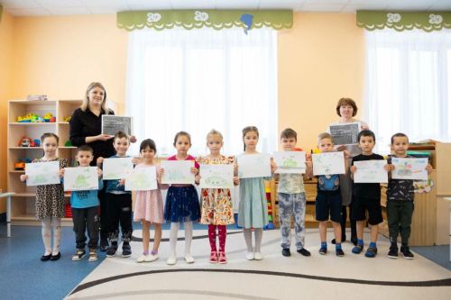 Әлмәттән махсус хәрби операция зонасына  23 февральгә тәм-томнар, бүләкләр һәм сувенирлар җибәреләчәк