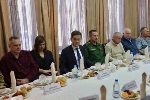 Әлмәттән  чираттагы 41 нче  гуманитар ярдәм махсус хәрби операция зонасына юл алып, исән-имин барып җитте