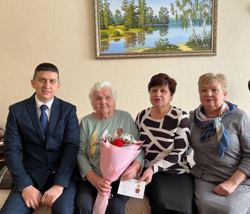 Җиңүнең 80 еллыгы юбилей медаленә тыл хезмәтчәне - Әлмәт үзәк район хастаханәсе ветераны Евдокия Кошаева да ия булды