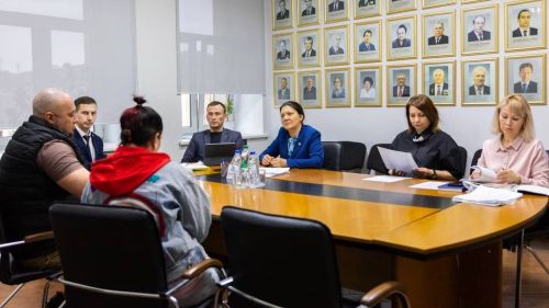 Әлмәттә Гүзәл Хәбетдинова гражданнарны шәхси сораулары буенча кабул итте