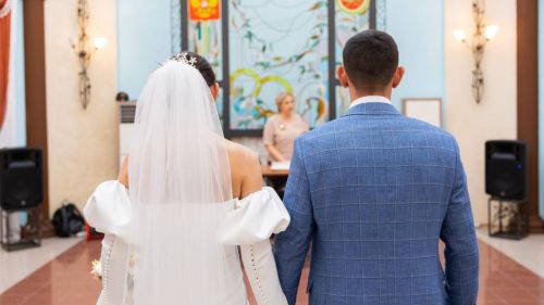 Әлмәттә махсус хәрби операциядә катнашучының туе гөрләде