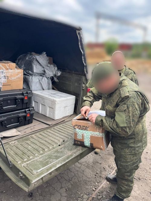 Әлмәттә гуманитар йөк сугышчыларга барып җитте