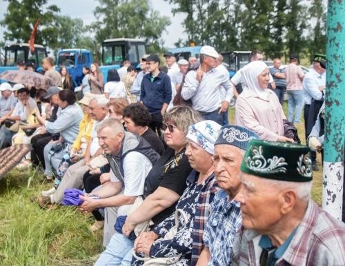 Әлмәт районы Елховойда авыл көне узды