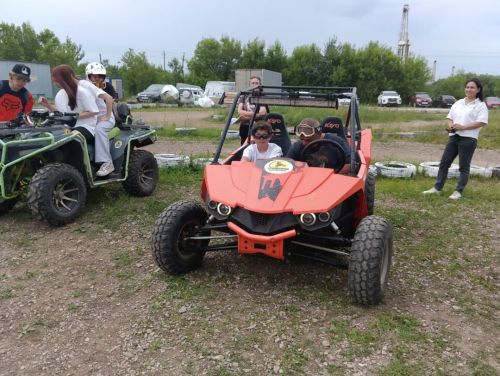 Әлмәттә  социаль хезмәт алучы гаиләләр өчен  хәйрия чарасы уздырылды